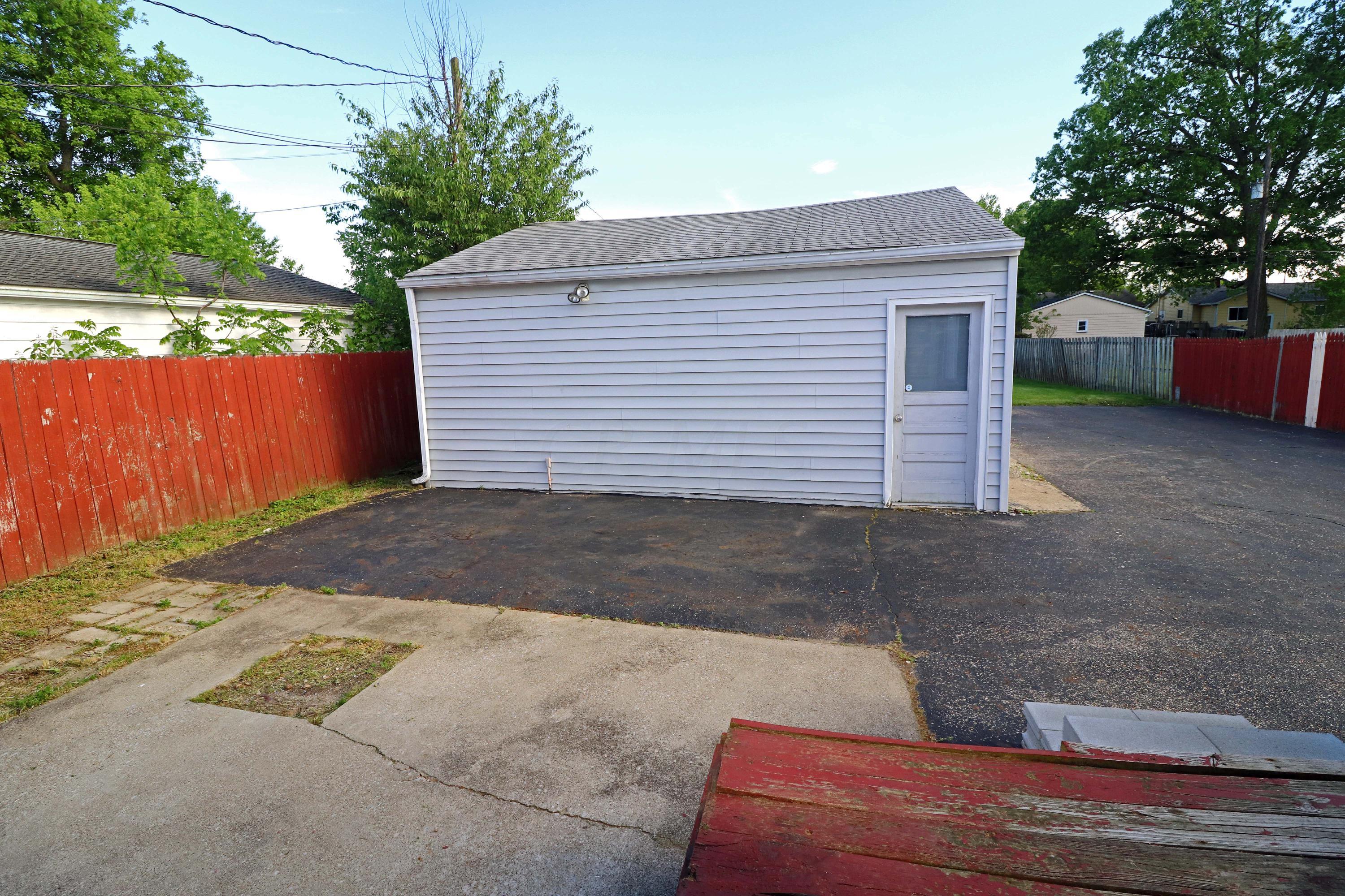 1177 Acton Road Columbus, OH 43224 - Photo 38 of 43 Gallery Image 38