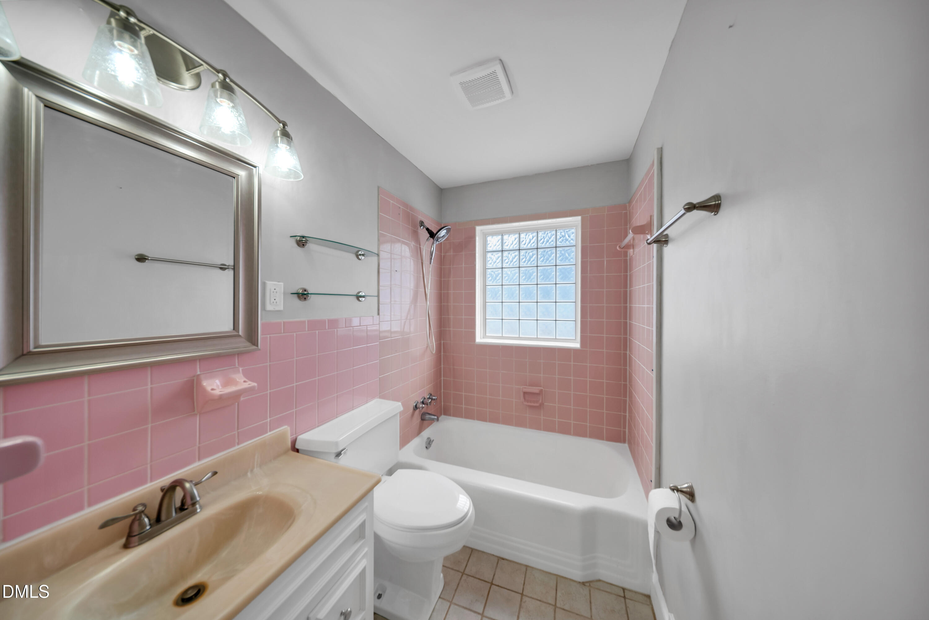 818 Lynn Road Durham, NC 27703 - Photo 29 of 43 DSC02916