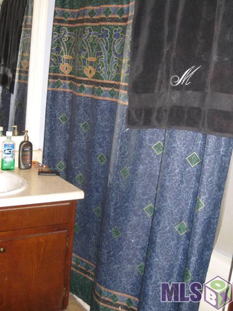 10478 George Lambert Road St. Amant, LA 70774 - Photo 44 of 45 Bath