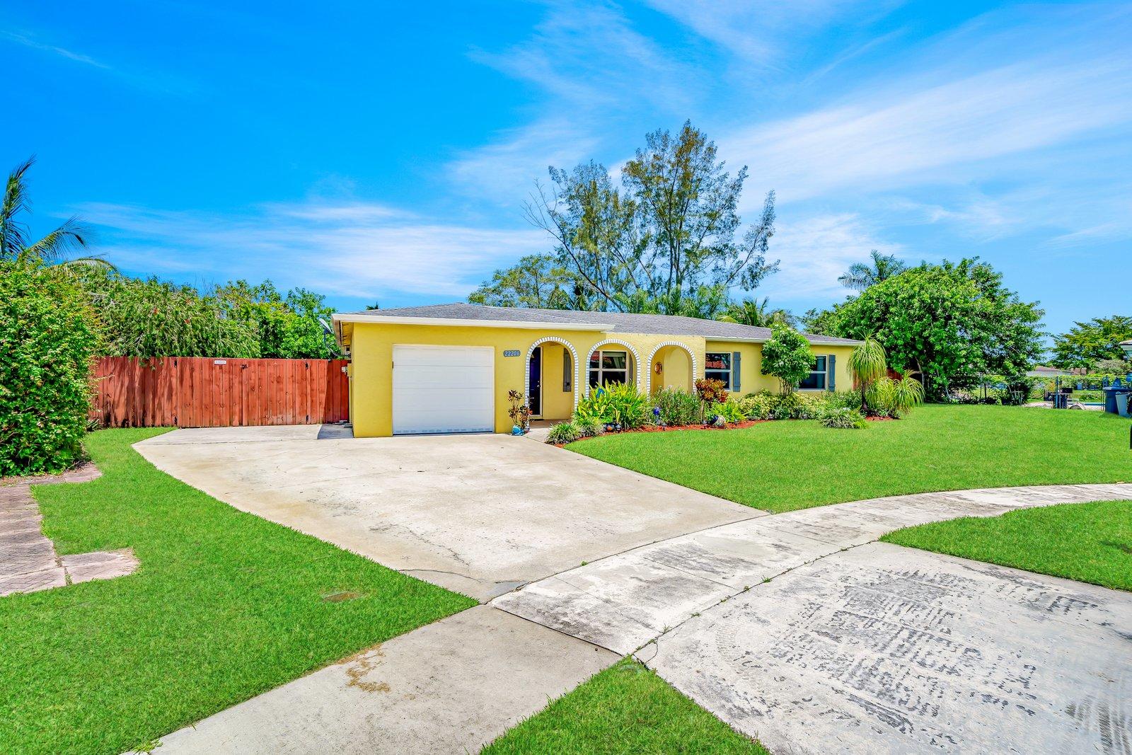 22206 Aquila Street Boca Raton, FL 33428 - Photo 13 of 73 Double driveway