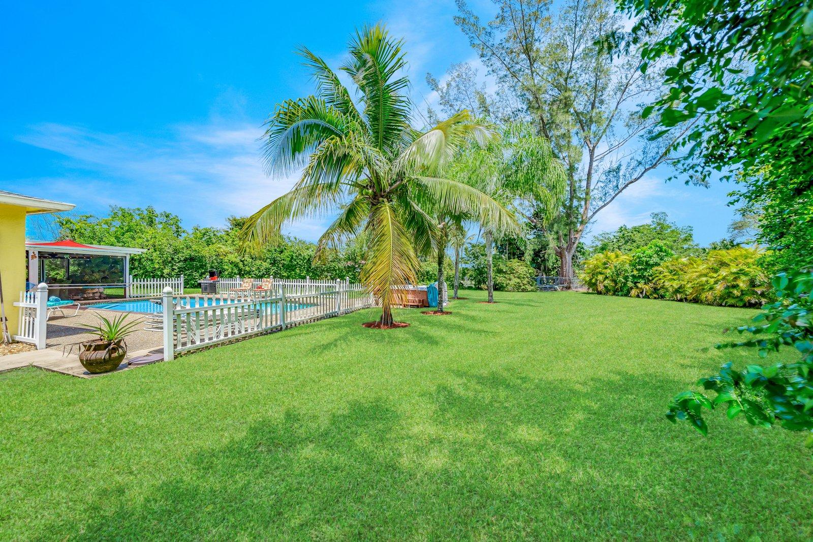 22206 Aquila Street Boca Raton, FL 33428 - Photo 58 of 73 Backyard