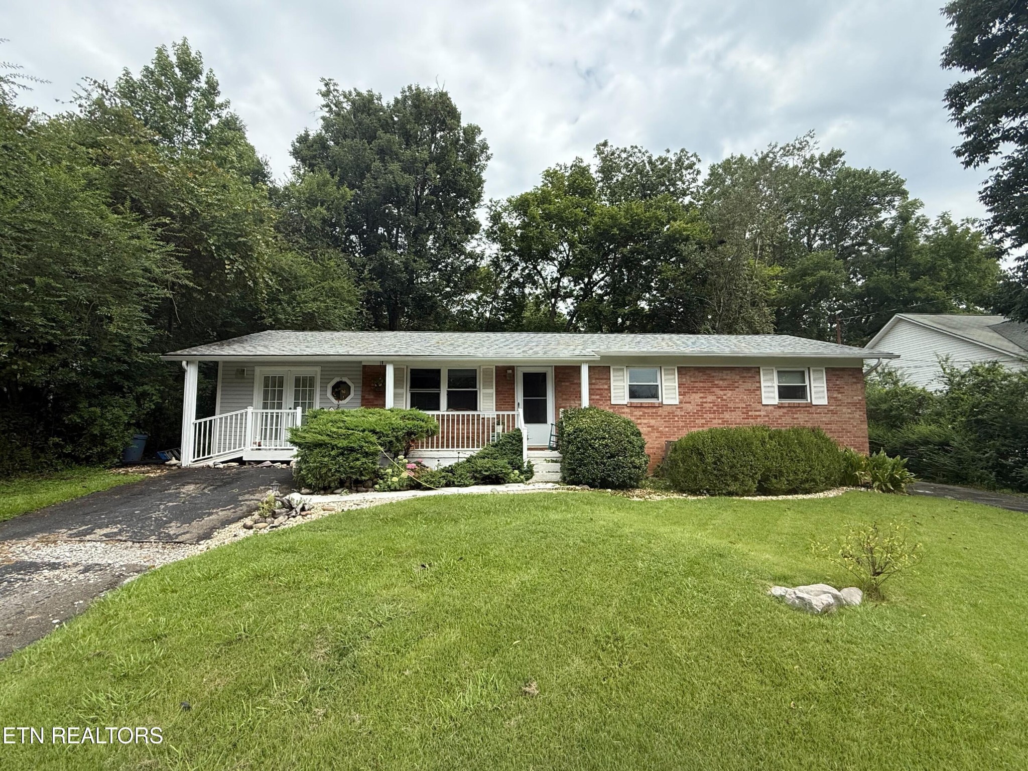 442 Robertsville Road Oak Ridge, TN 37830 - Photo 1 of 13 Gallery Image 1