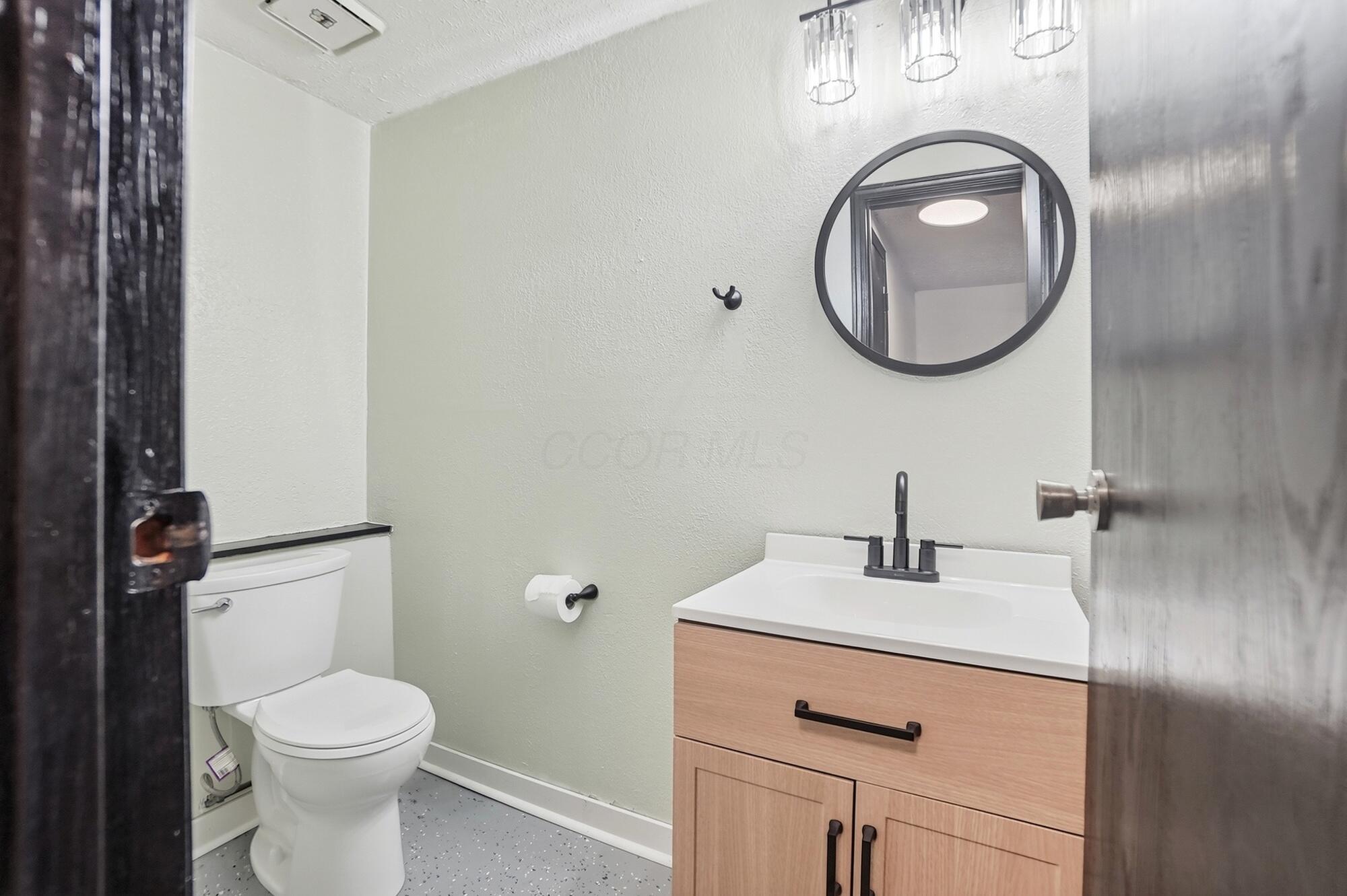 5460 Hoover Road Grove City, OH 43123 - Photo 29 of 43 041