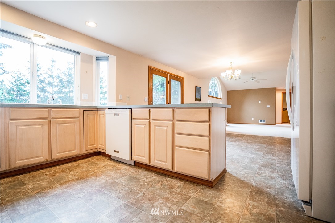 8928 Armstrong Road Southwest Tumwater, WA 98512 - Photo 14 of 39 Gallery Image 14