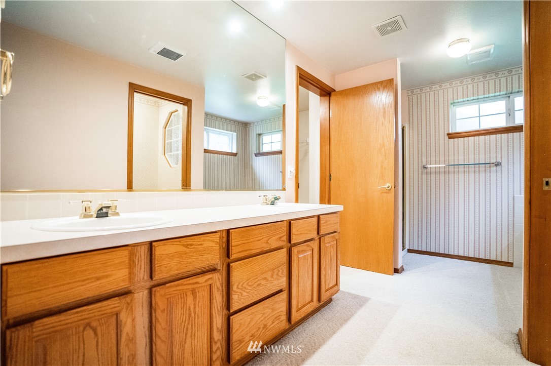 8928 Armstrong Road Southwest Tumwater, WA 98512 - Photo 31 of 39 Gallery Image 31