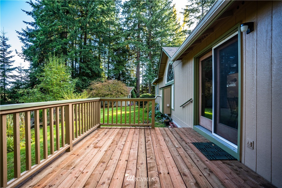 8928 Armstrong Road Southwest Tumwater, WA 98512 - Photo 9 of 39 Gallery Image 9
