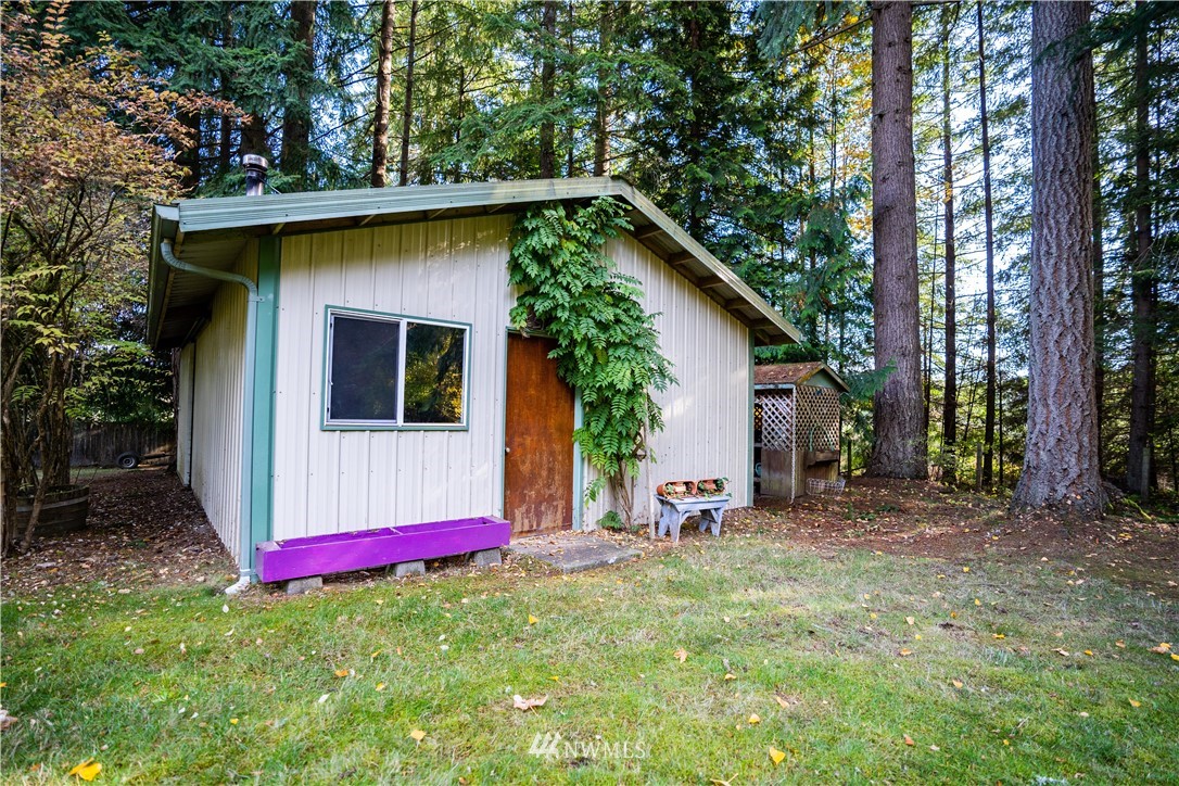 8928 Armstrong Road Southwest Tumwater, WA 98512 - Photo 10 of 39 Gallery Image 10