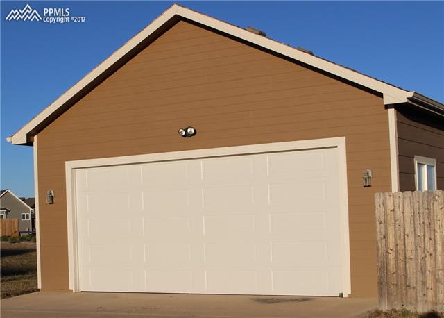 8527 Garrison Road Peyton, CO 80831 - Photo 15 of 28
