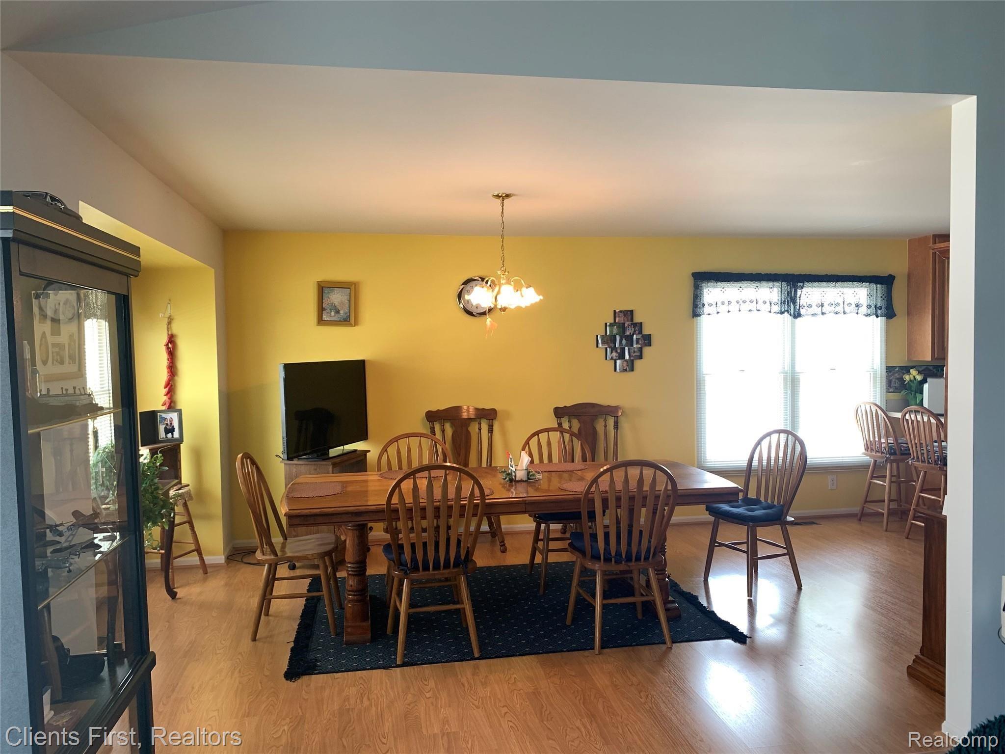 41700 Savage Road Belleville, MI 48111 - Photo 13 of 29 DECA00D3-CC0B-4C2B-8913-FF4B280503A7.jpeg