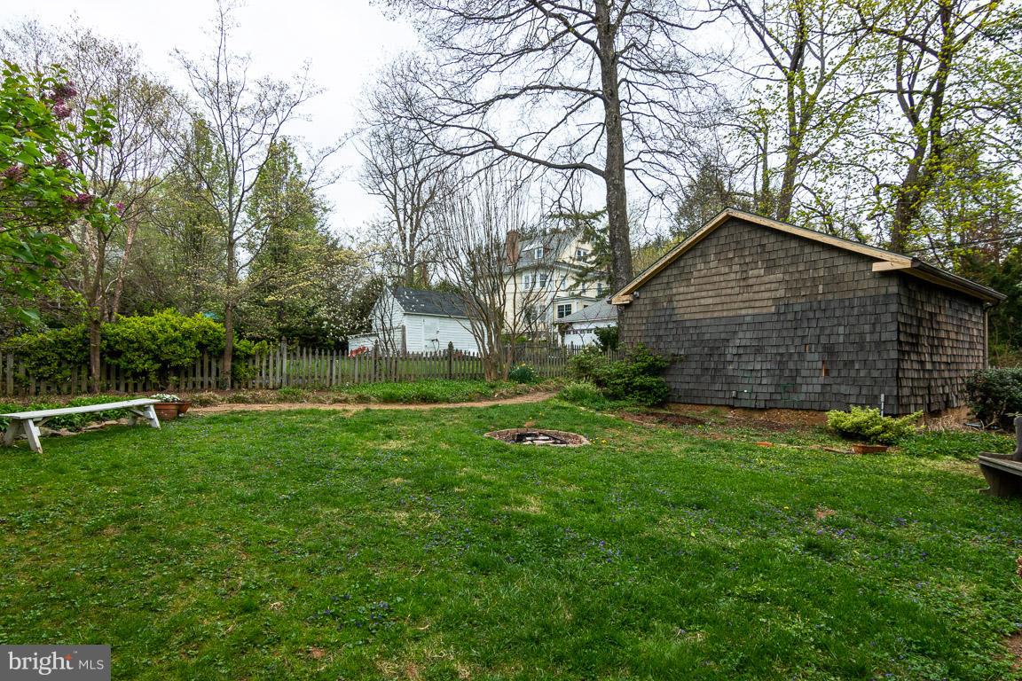209 Oakdale Road Baltimore, MD 21210 - Photo 28 of 29 Fabulous back yard