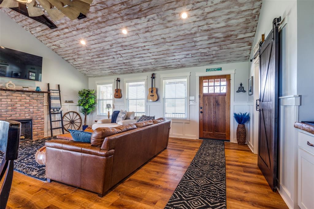 320 English Court Springtown, TX 76082 - Photo 18 of 30