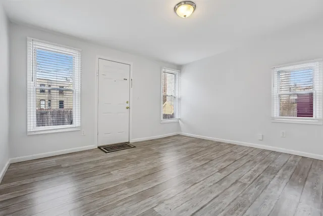 $4,000 | 91 A Palisade Avenue, Unit 1, Jersey City, NJ 07306