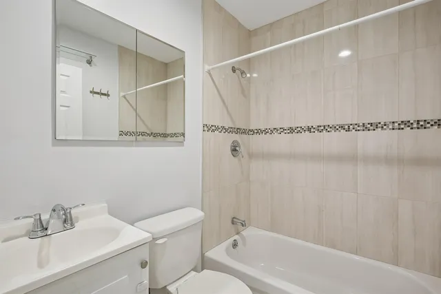 $4,000 | 91 A Palisade Avenue, Unit 1, Jersey City, NJ 07306