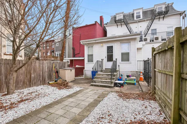 $4,000 | 91 A Palisade Avenue, Unit 1, Jersey City, NJ 07306