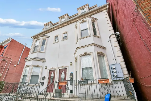 $4,000 | 91 A Palisade Avenue, Unit 1, Jersey City, NJ 07306