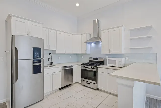 $4,000 | 91 A Palisade Avenue, Unit 1, Jersey City, NJ 07306