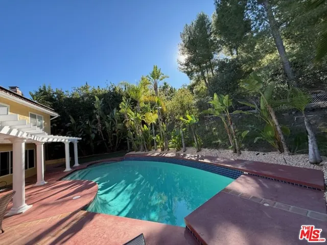 $8,200 | 18154 Sweet Elm Drive, Encino, CA 91316