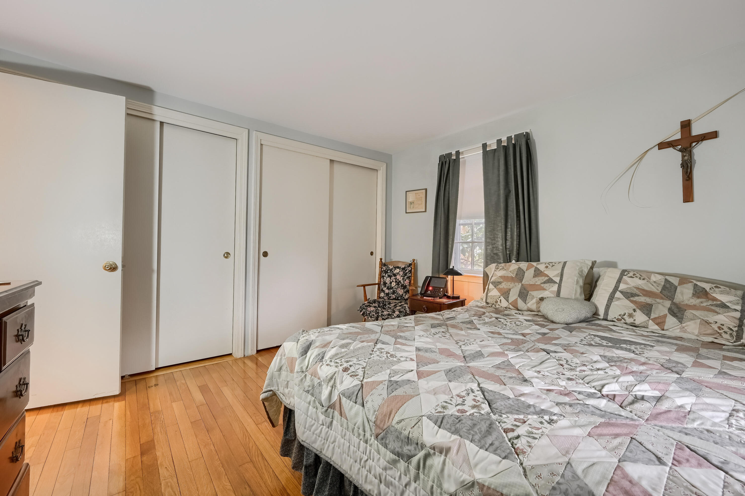 28 Blueberry Hill Road Hyannis, MA 02601 - Photo 23 of 44 04_Main_Bedroom_DSC_4663