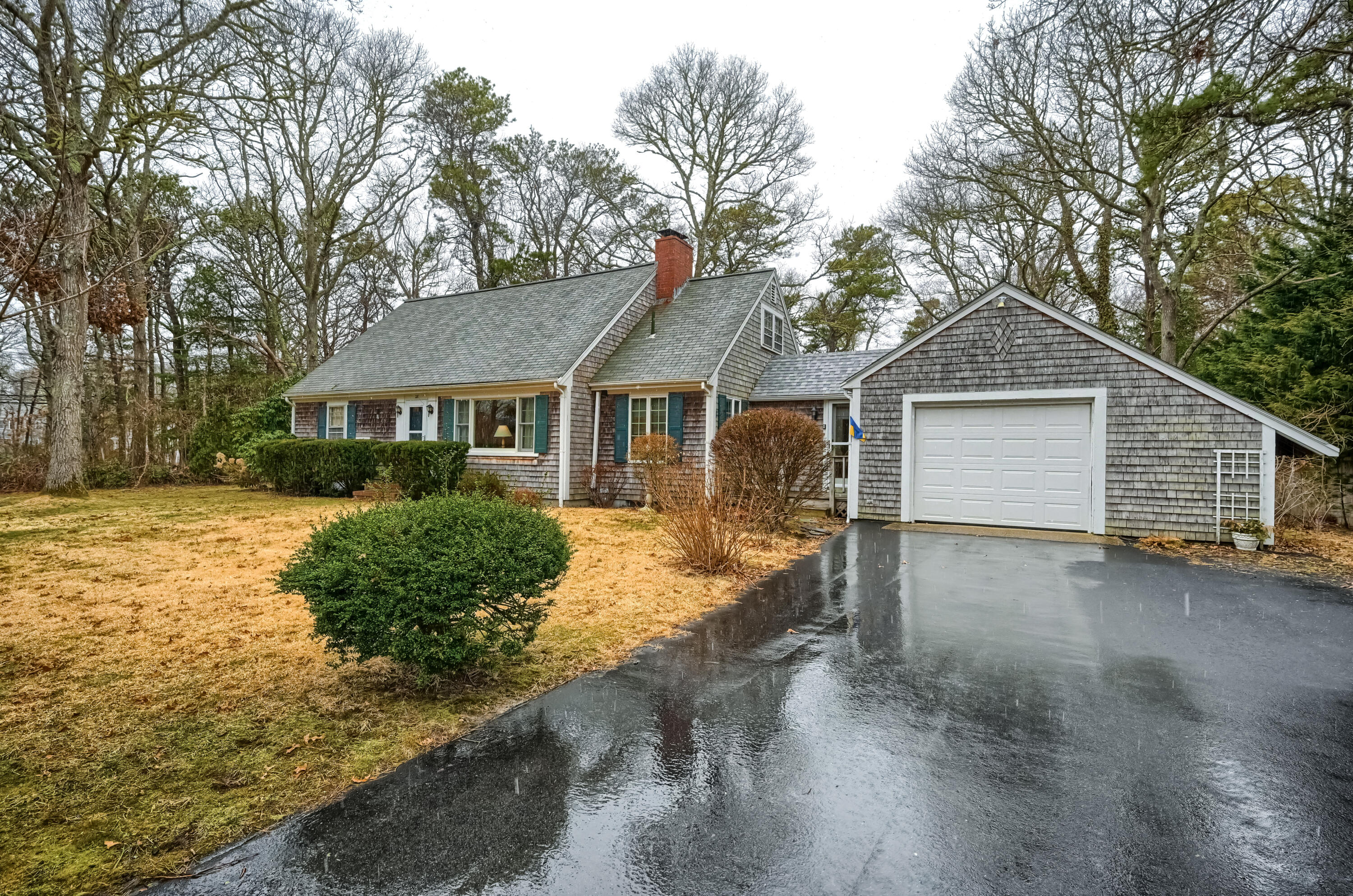 28 Blueberry Hill Road Hyannis, MA 02601 - Photo 3 of 44 00_Front_DSC_4533