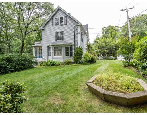 131 Bishopsgate Road Newton, MA 02459 - Photo 4 of 42