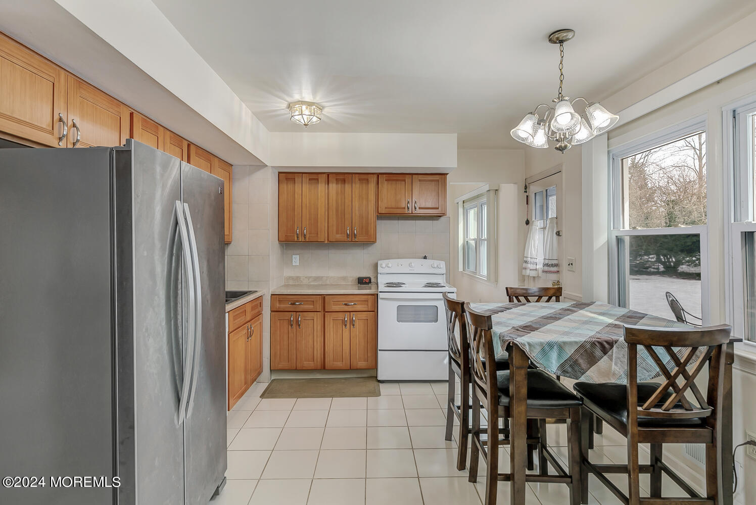 56 Crest Road Middletown, NJ 07748 - Photo 12 of 25 56 Crest Rd Middletown-large-019-004-1F8