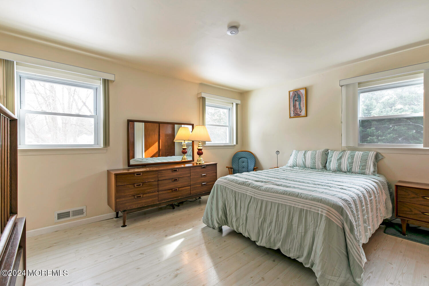 56 Crest Road Middletown, NJ 07748 - Photo 17 of 25 56 Crest Rd Middletown-large-026-016-1F8