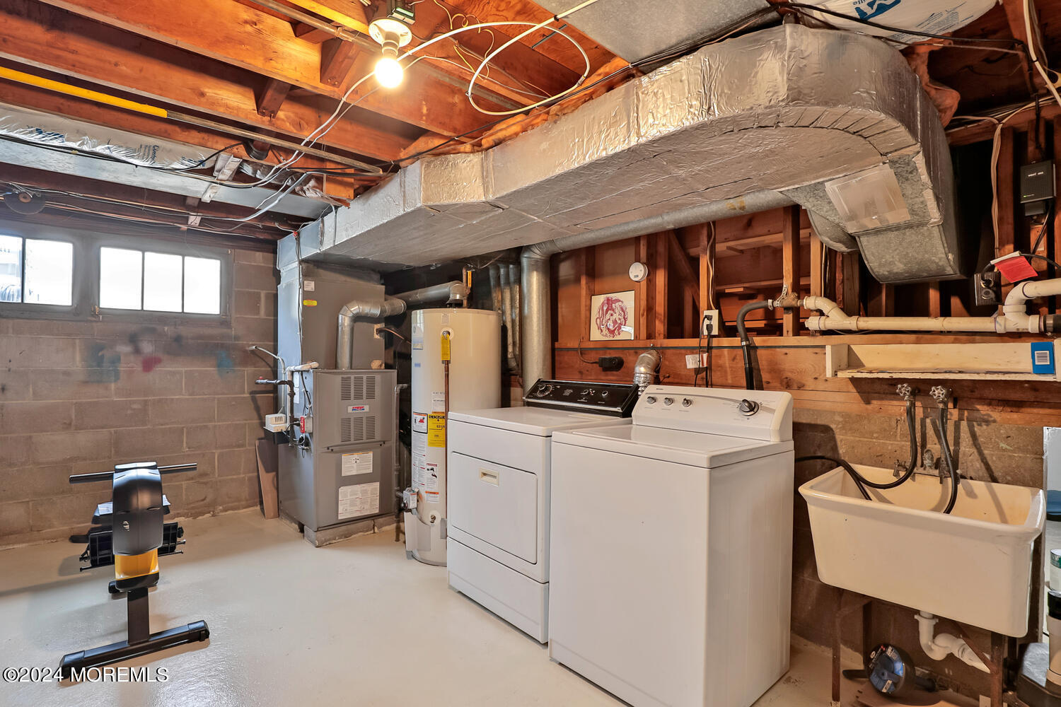 56 Crest Road Middletown, NJ 07748 - Photo 22 of 25 56 Crest Rd Middletown-large-032-030-1F8