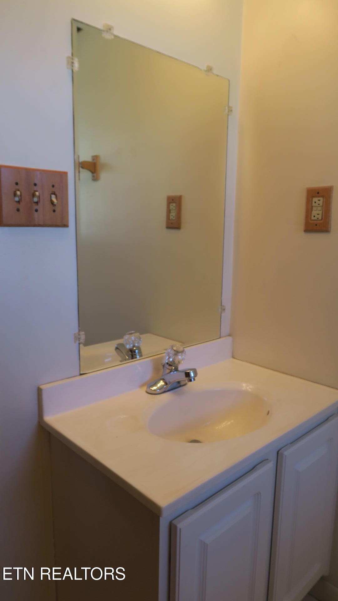 3527 Sevierville Road Maryville, TN 37804 - Photo 21 of 23 Gallery Image 21