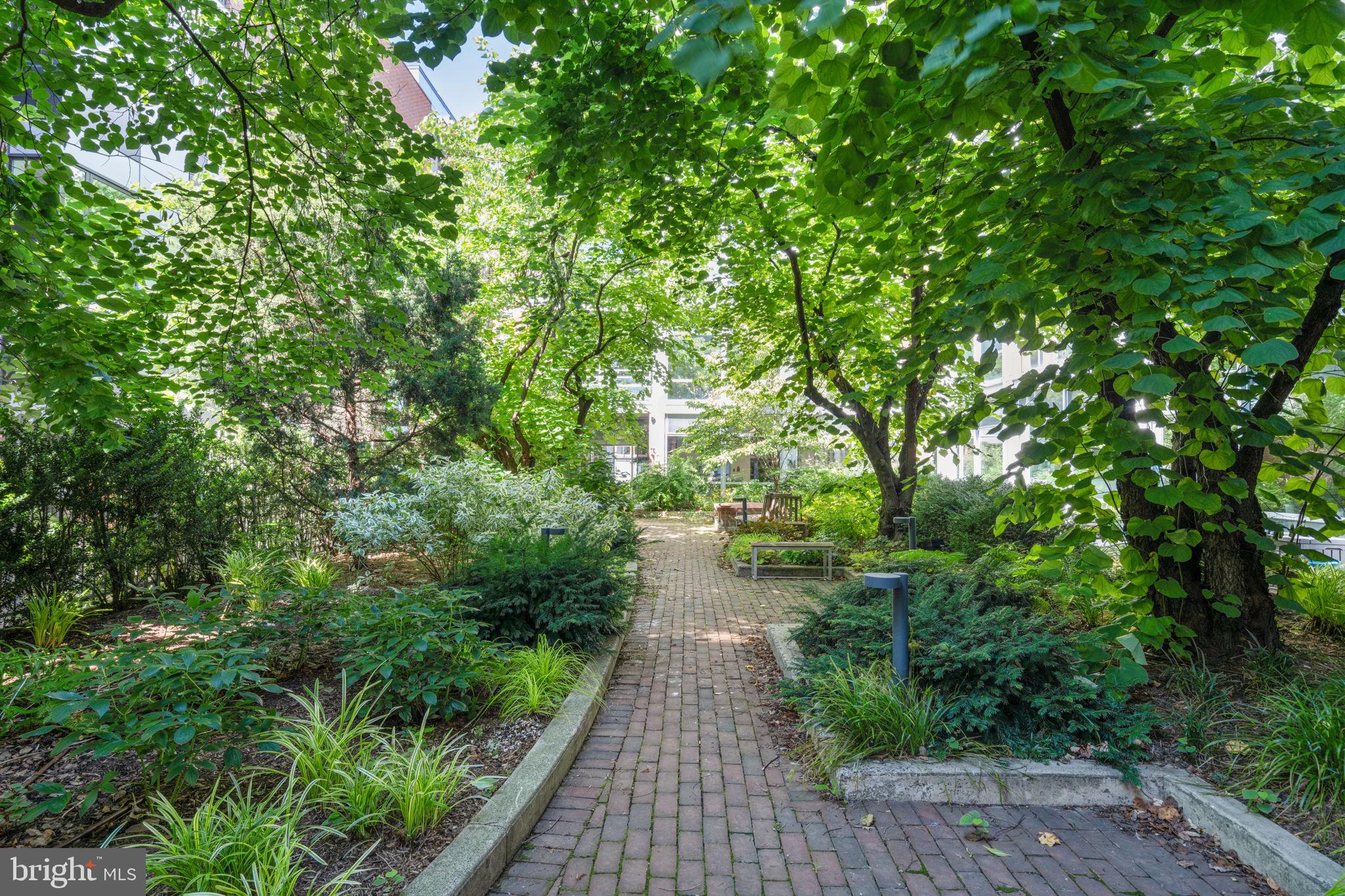 22 South Front Street, Unit 304 Philadelphia, PA 19106 - Photo 19 of 20 a view of a pathway both side of yard