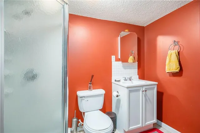 $428,000 | 4407 Southwest Briarbrook Drive, Lee's Summit, MO 64082