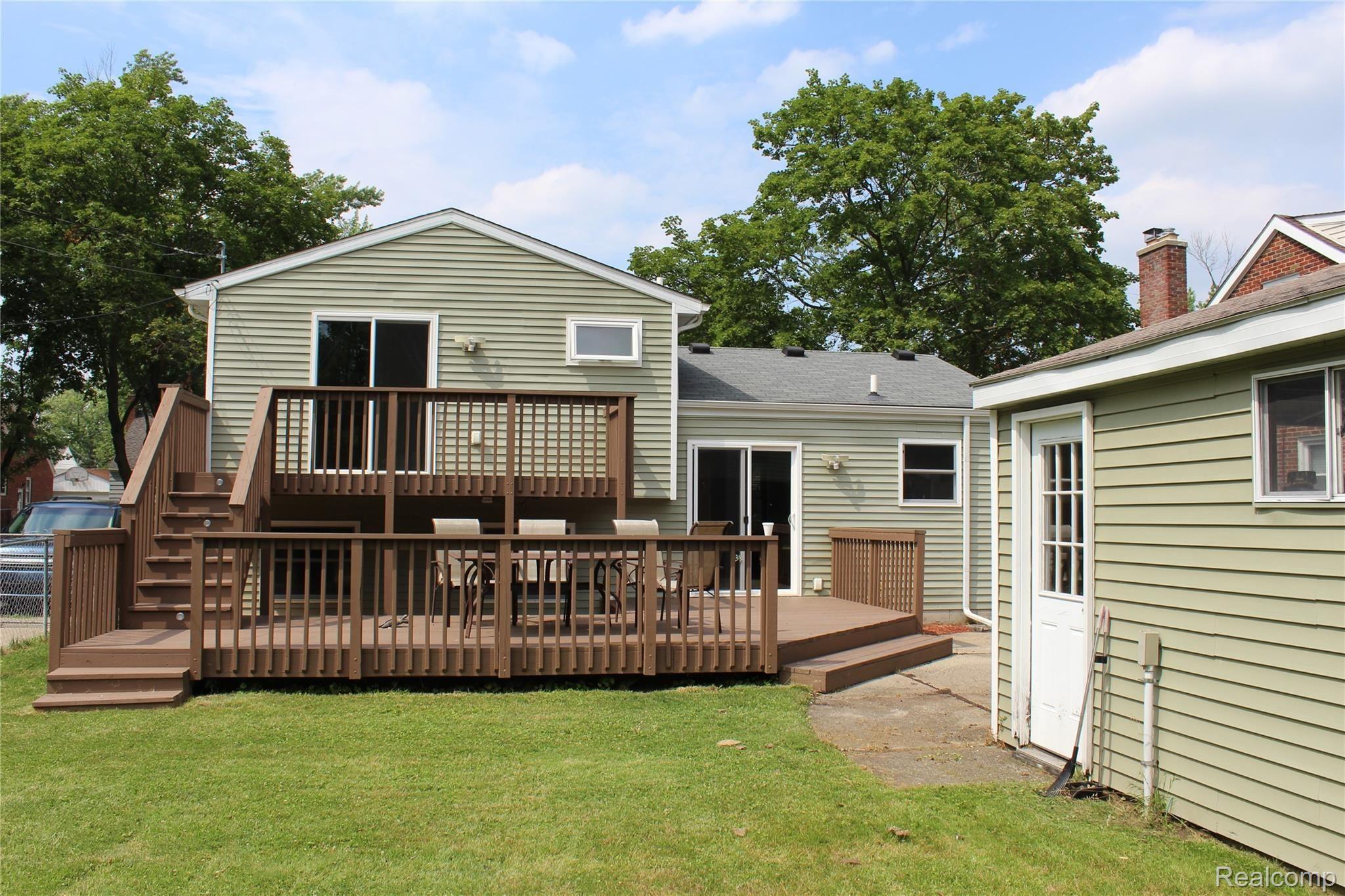 1659 Harvard Road Berkley, MI 48072 - Photo 14 of 21 IMG_0943.JPG