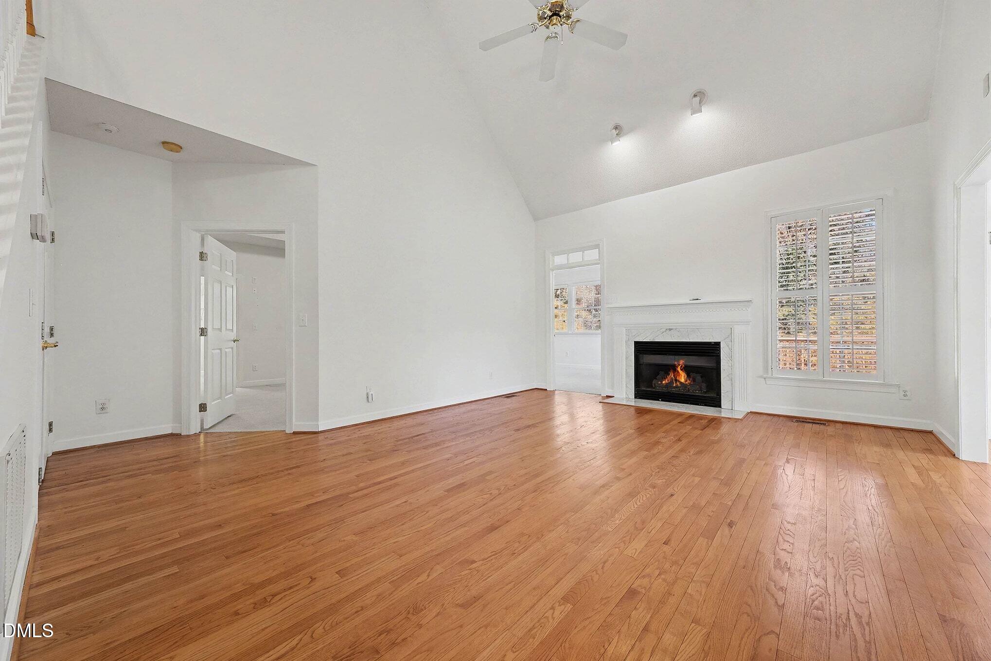 1900 Small Court Raleigh, NC 27612 - Photo 4 of 31 008_file_7062