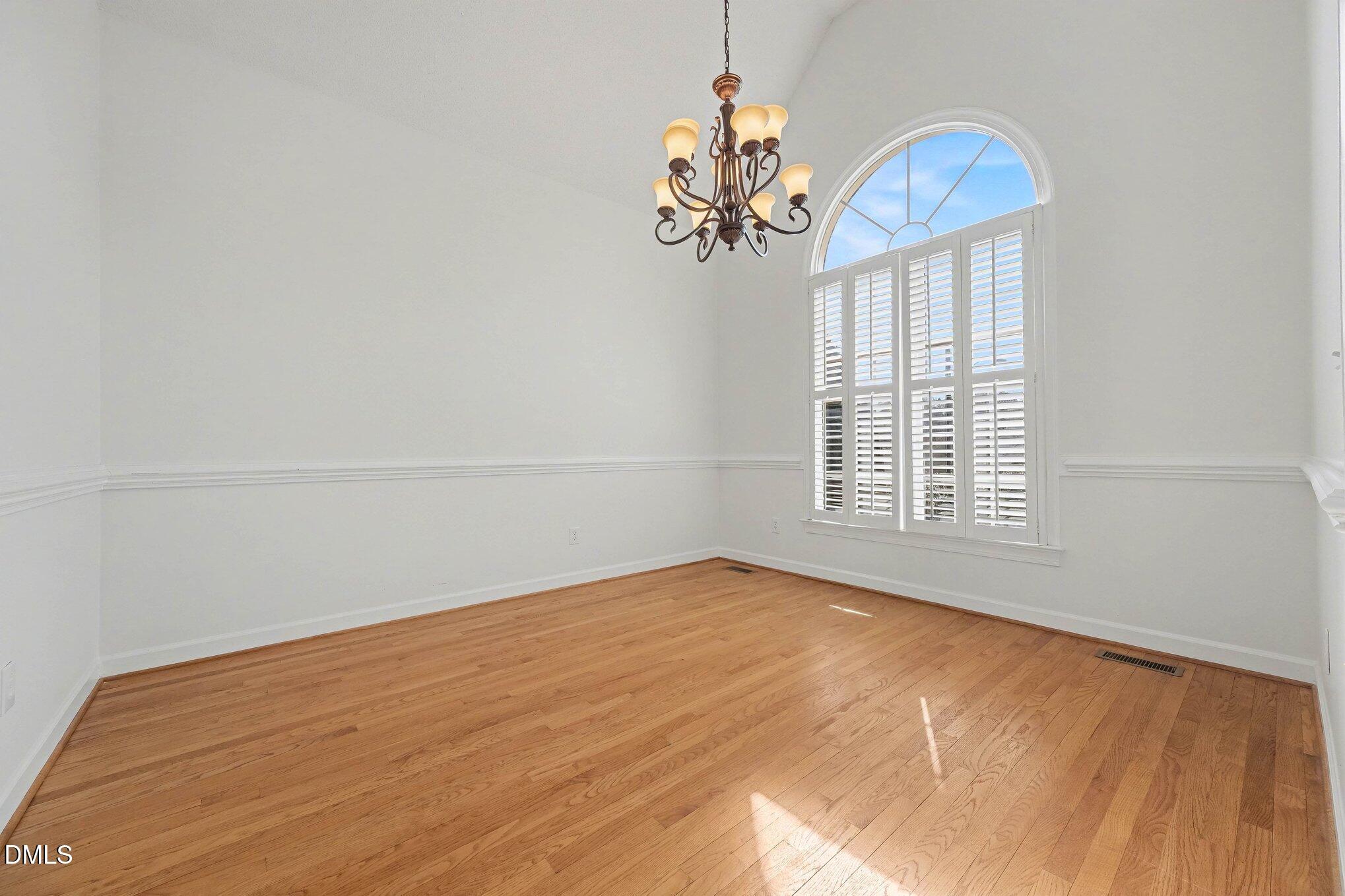 1900 Small Court Raleigh, NC 27612 - Photo 6 of 31 006_file_3880