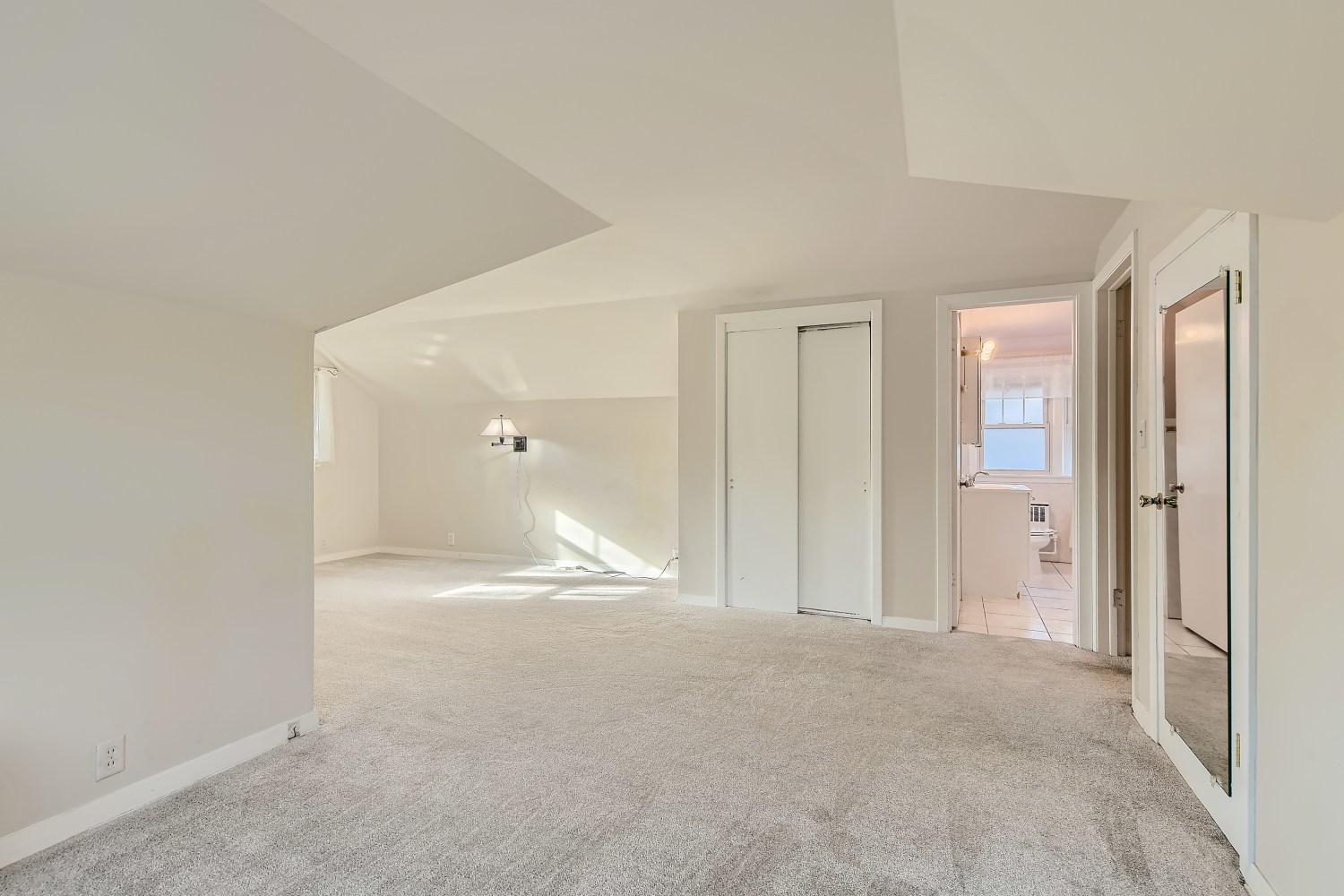 341 Nuttall Road Riverside, IL 60546 - Photo 15 of 28 a view of empty room