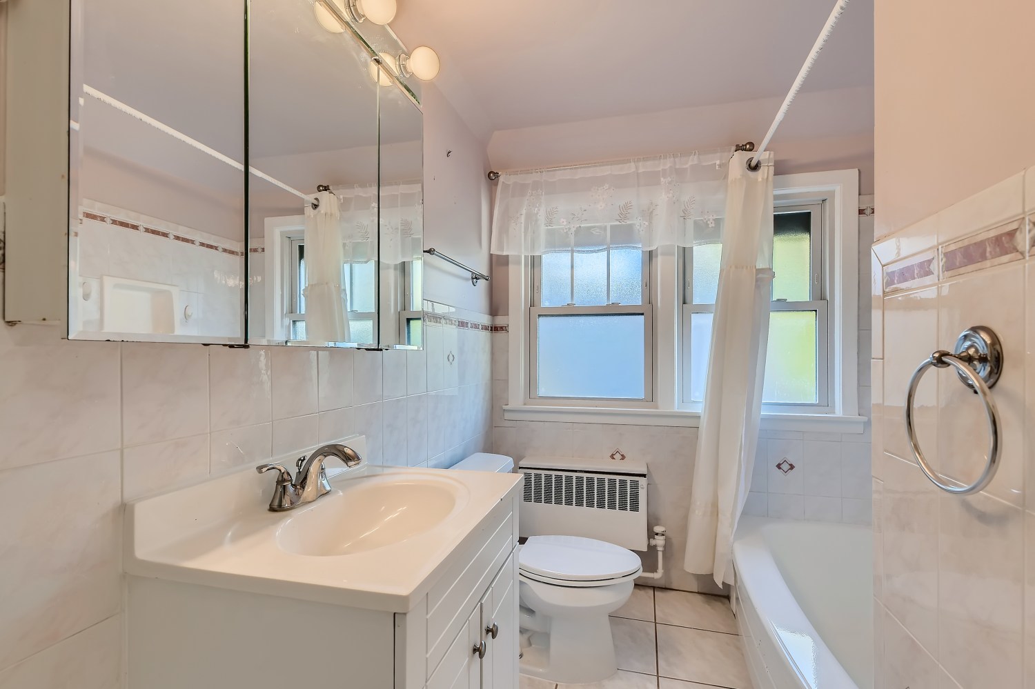 341 Nuttall Road Riverside, IL 60546 - Photo 17 of 28 a bathroom with a sink toilet and shower