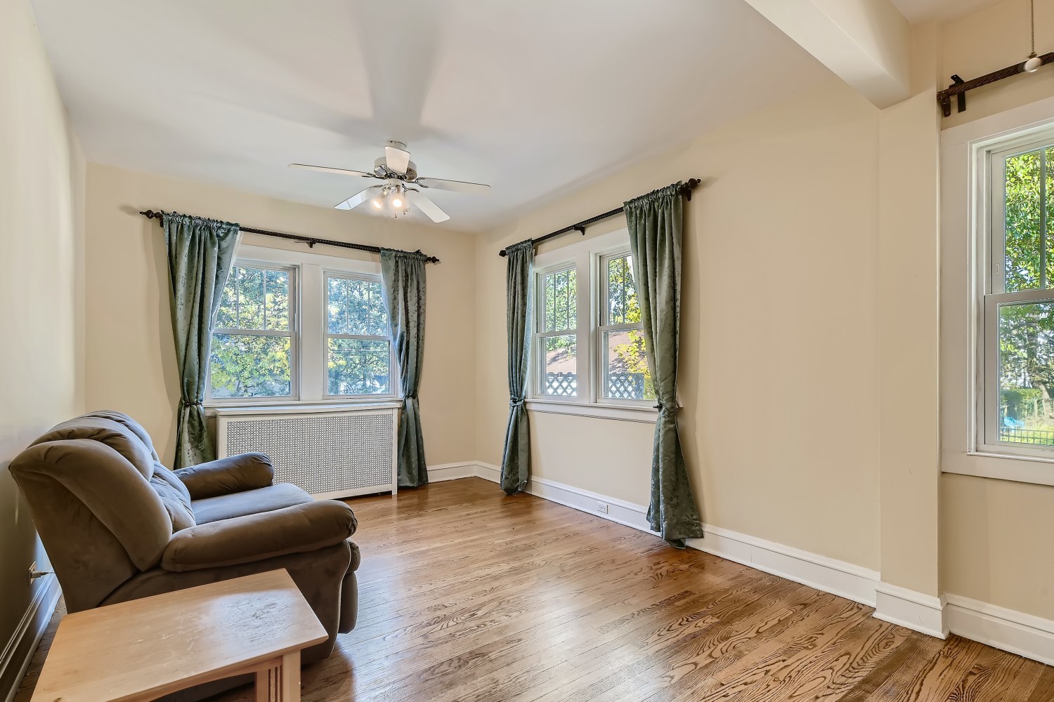 341 Nuttall Road Riverside, IL 60546 - Photo 9 of 28 a living room with furniture and a window
