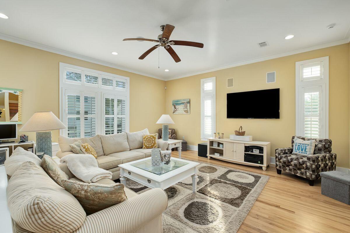 20 Sawgrass Lane Santa Rosa Beach, FL 32459 - Photo 10 of 25 a living room with furniture and a flat screen tv