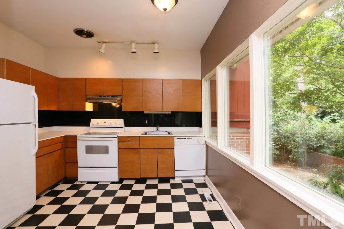 101 East Drewry Lane Raleigh, NC 27609 - Photo 9 of 25 Gallery Image 9
