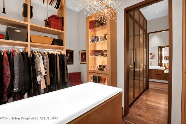 $25,495,000 | 200 North W Ridge Road, Jackson, WY 83001