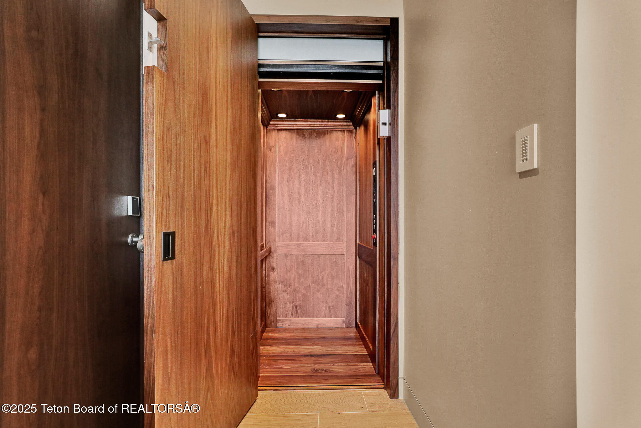 200 North W Ridge Road Jackson, WY 83001 - Photo 33 of 61 Interior of elevator