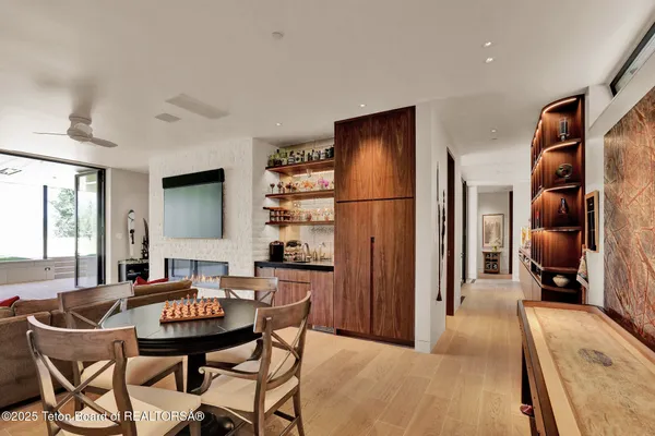 $25,495,000 | 200 North W Ridge Road, Jackson, WY 83001