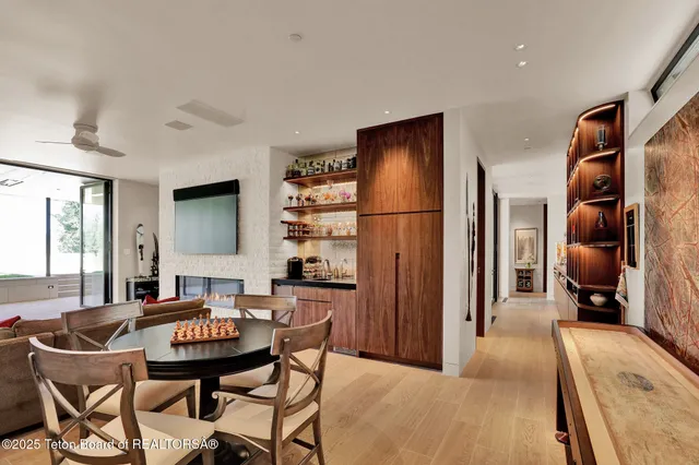 $25,495,000 | 200 North W Ridge Road, Jackson, WY 83001