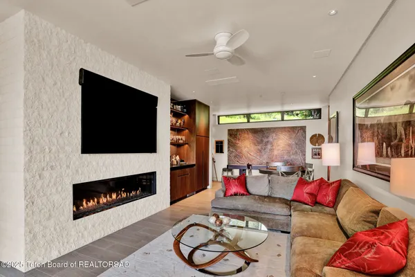 $25,495,000 | 200 North W Ridge Road, Jackson, WY 83001