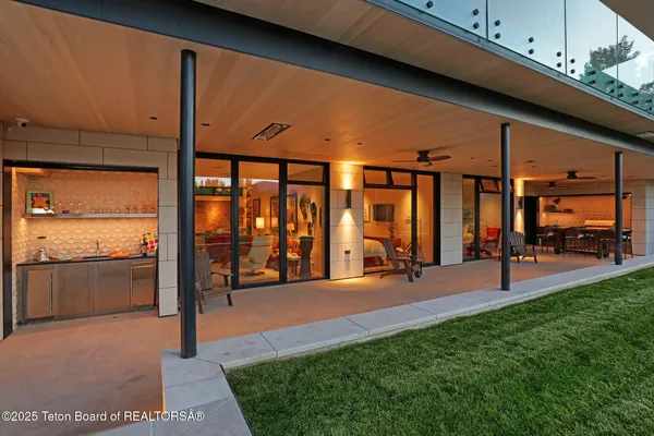 $25,495,000 | 200 North W Ridge Road, Jackson, WY 83001