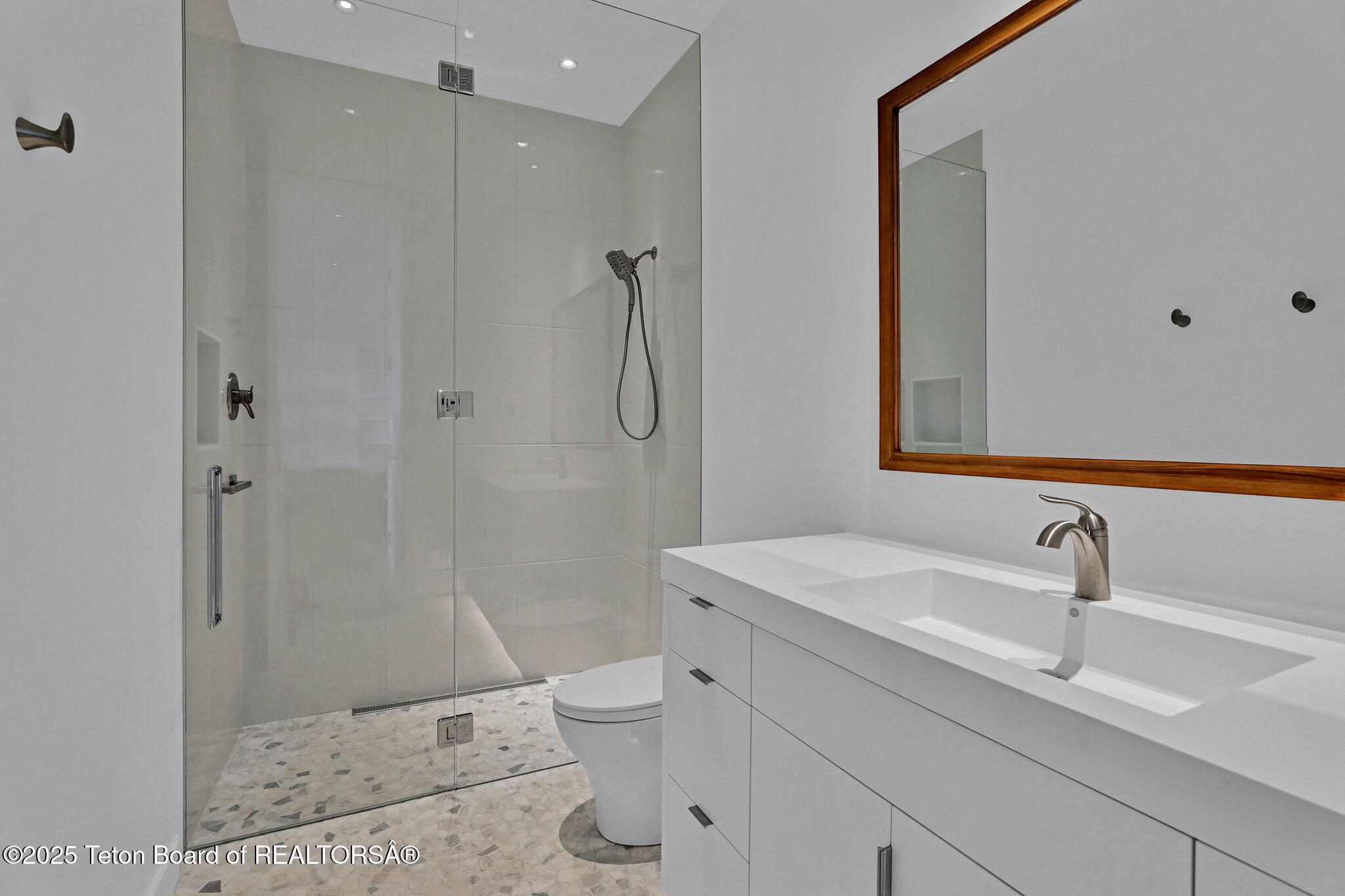 200 North W Ridge Road Jackson, WY 83001 - Photo 58 of 61 ARU bathroom