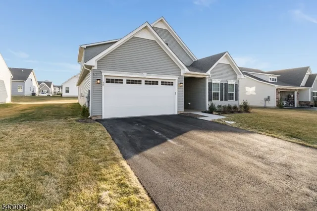 $639,000 | 58 Redwood Run, Port Murray, NJ 07865