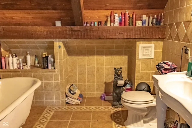 $500,000 | 6476 West Range Line Road, Greencastle, IN 46135