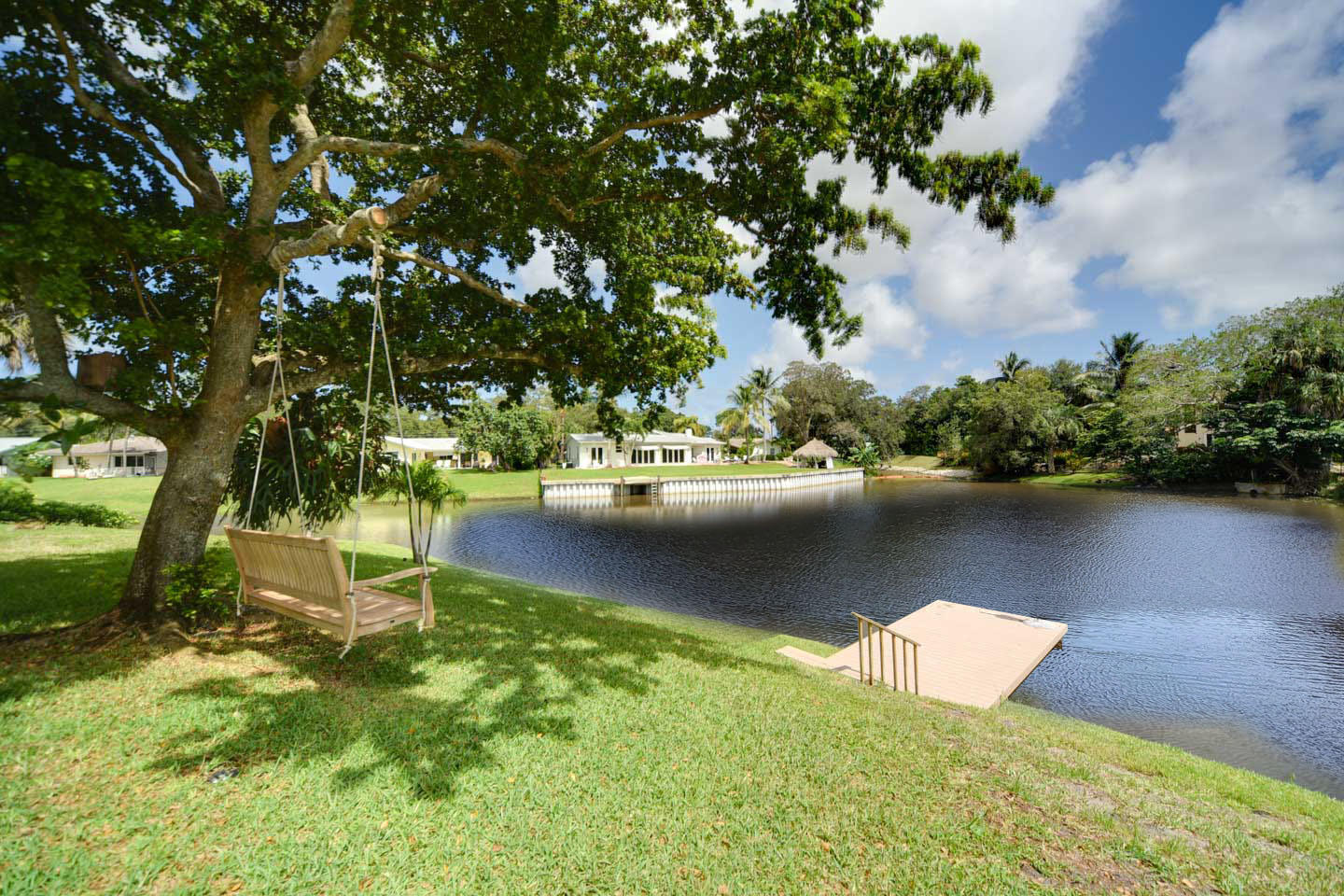 110 Southwest 11th Avenue Boca Raton, FL 33486 - Photo 33 of 35 32 Lake