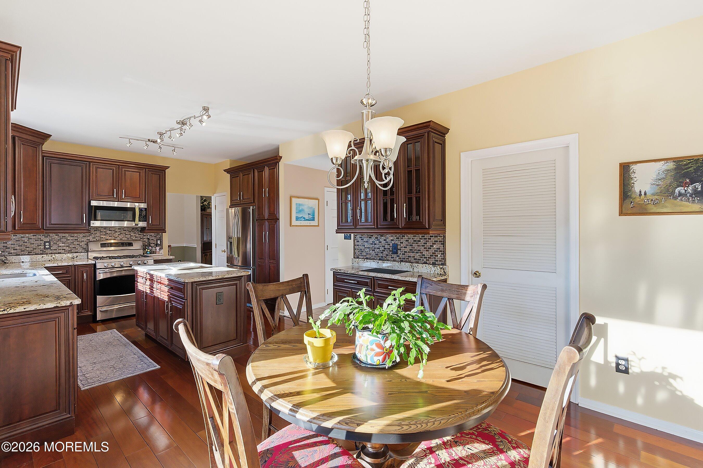 24 Gristmill Road Howell, NJ 07731 - Photo 13 of 46 14-Kitchen 1B