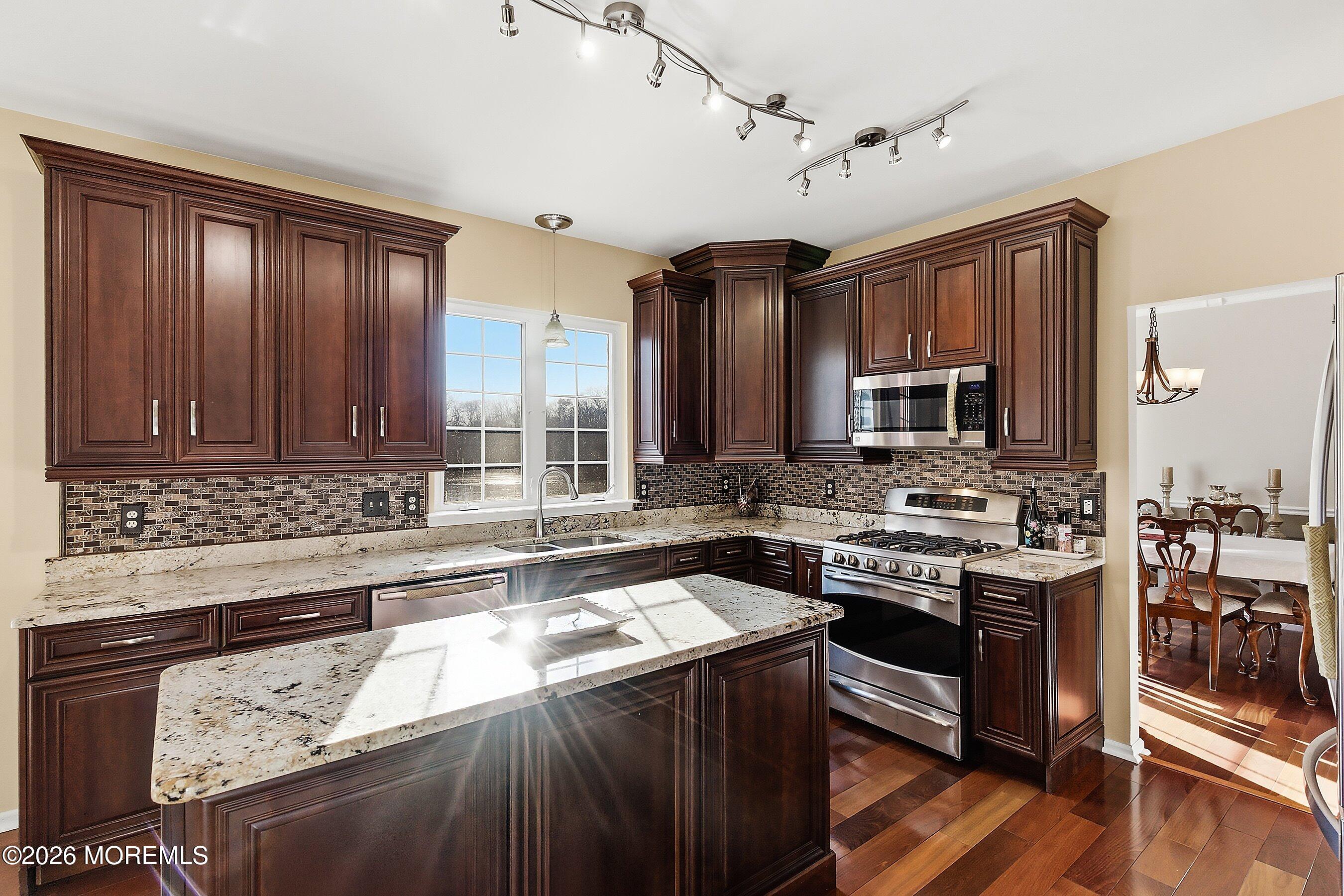 24 Gristmill Road Howell, NJ 07731 - Photo 15 of 46 16-Kitchen 1D